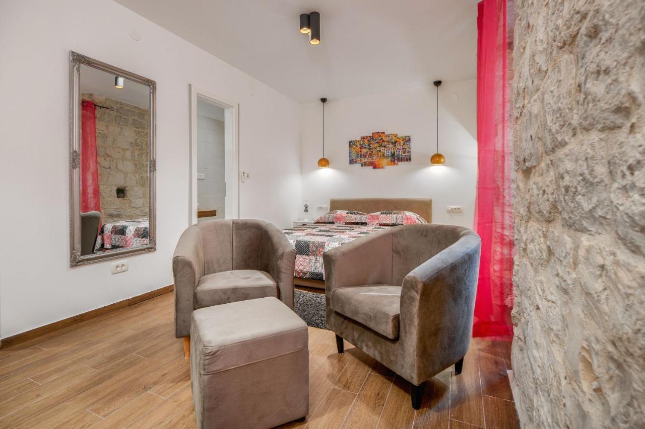 Vintage House Al Pozzo Lejlighedshotel Hvar Town Eksteriør billede