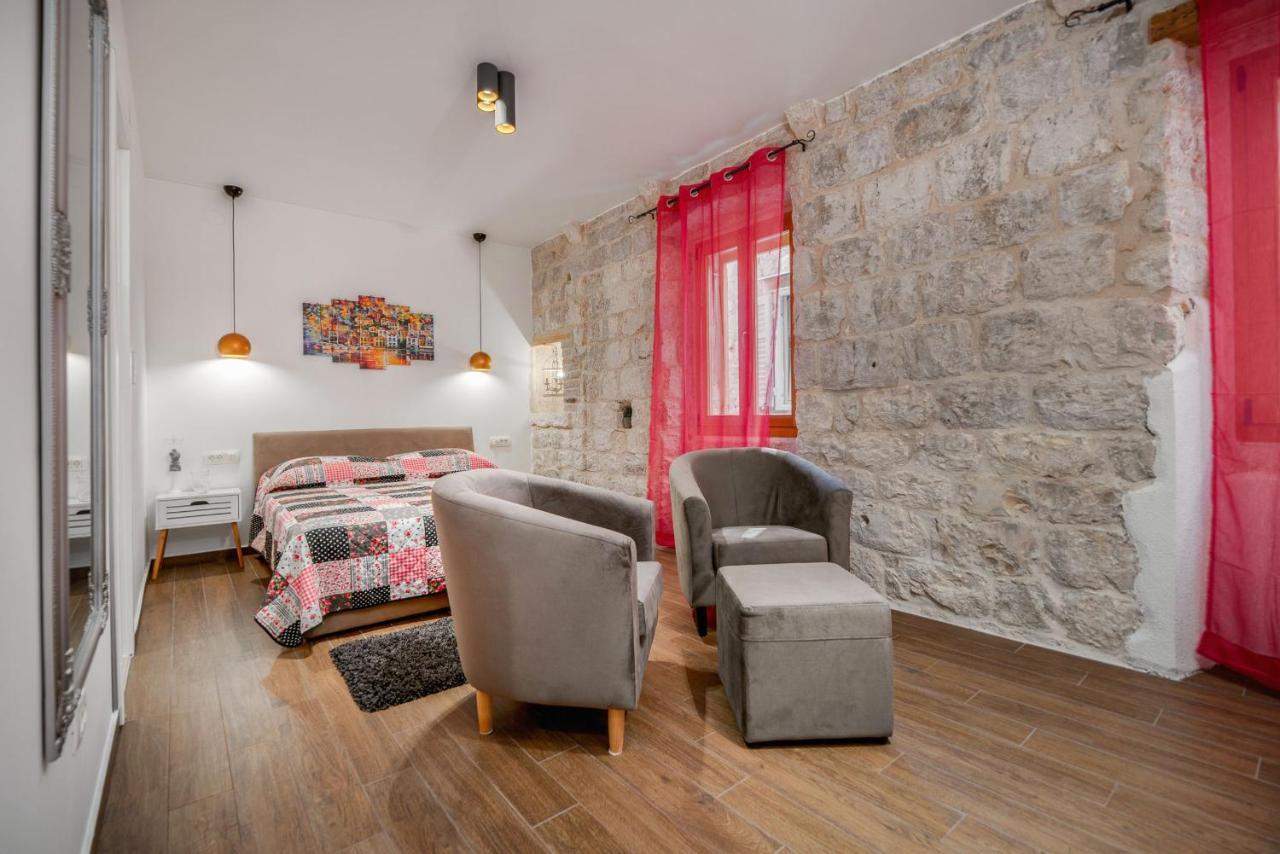 Vintage House Al Pozzo Lejlighedshotel Hvar Town Eksteriør billede