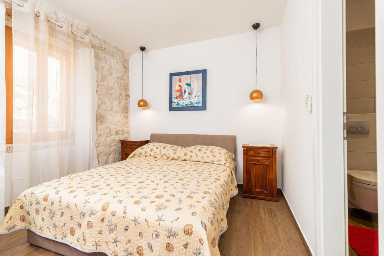 Vintage House Al Pozzo Lejlighedshotel Hvar Town Eksteriør billede
