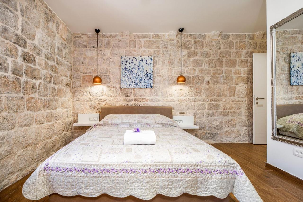Vintage House Al Pozzo Lejlighedshotel Hvar Town Eksteriør billede